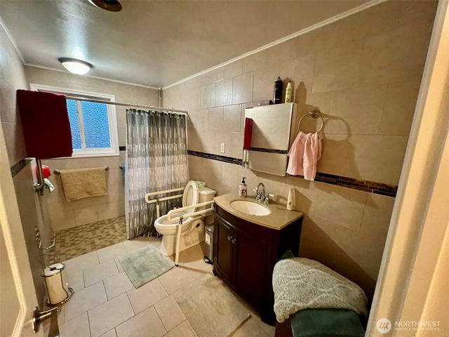 3915 Saint Francis Street SW, Lakewood, WA 98499