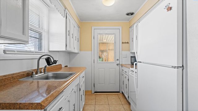 219 W 10th St., Kennewick, WA 99337