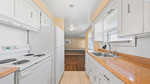 219 W 10th St., Kennewick, WA 99337
