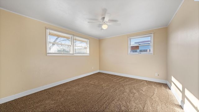 219 W 10th St., Kennewick, WA 99337