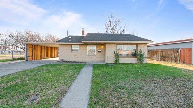 219 W 10th St., Kennewick, WA 99337