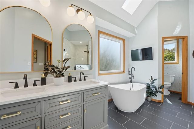 507 NW Timber Ridge Trail, Lee's Summit, MO 64081