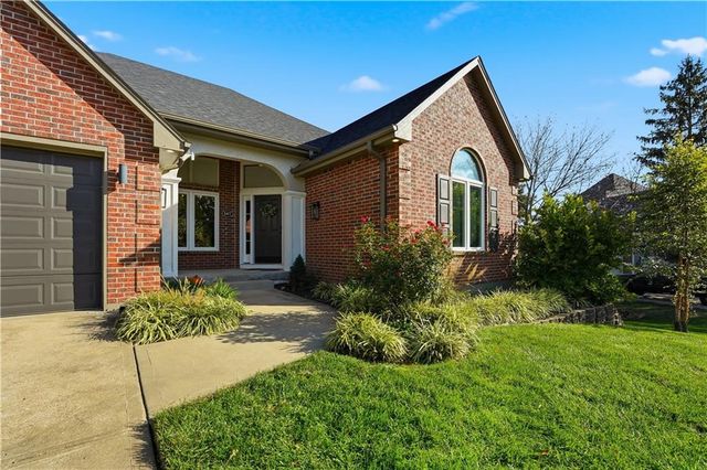 507 NW Timber Ridge Trail, Lee's Summit, MO 64081