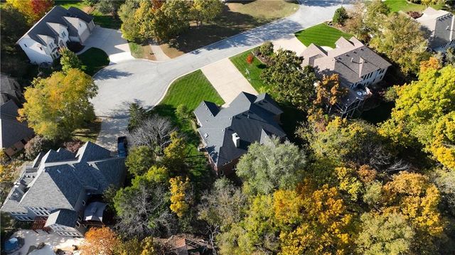 507 NW Timber Ridge Trail, Lee's Summit, MO 64081