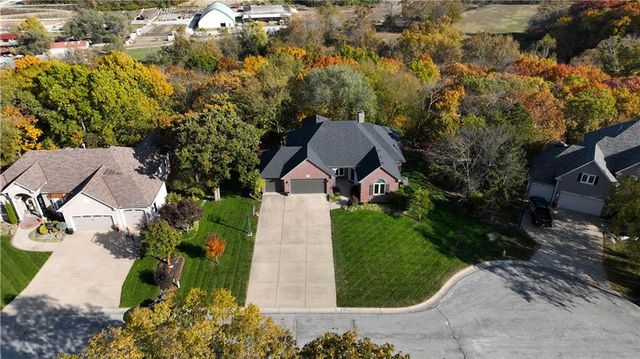 507 NW Timber Ridge Trail, Lee's Summit, MO 64081