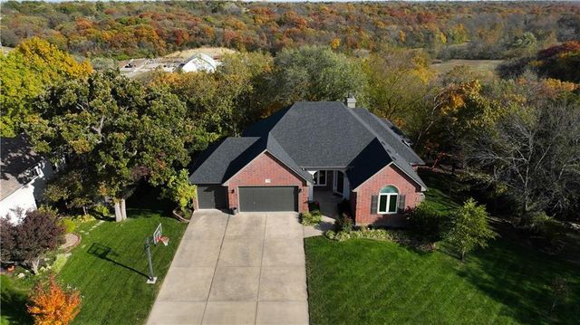 507 NW Timber Ridge Trail, Lee's Summit, MO 64081