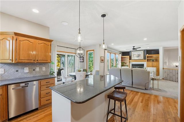 507 NW Timber Ridge Trail, Lee's Summit, MO 64081