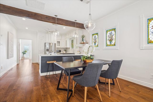 709 Walton Street, Houston, TX 77009