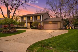 5701 Tequesta Court, West Bloomfield, MI 48323
