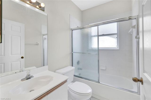 326 Bradstrom CIR 204F, Naples, FL 34113