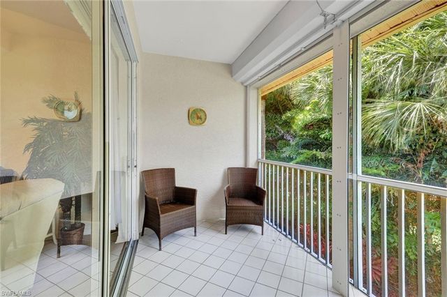 326 Bradstrom CIR 204F, Naples, FL 34113