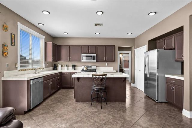 12260 Eugene, Victorville, CA 92392