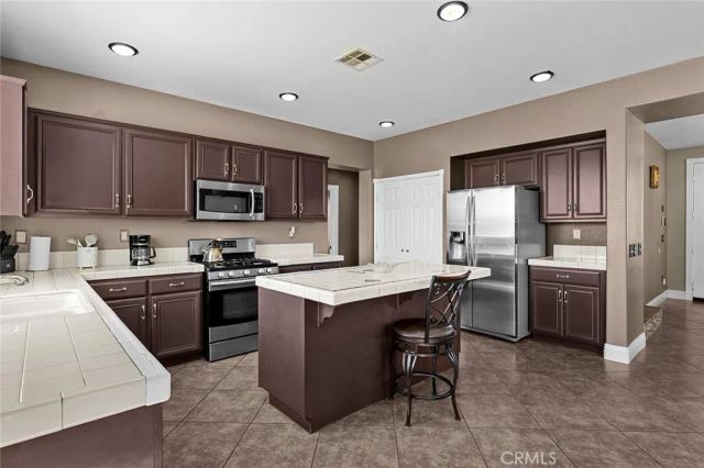 12260 Eugene, Victorville, CA 92392