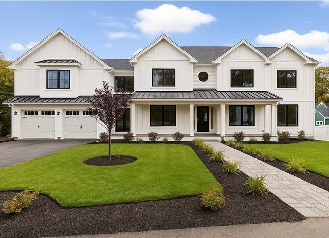 7 Lewis Ct, Hingham, MA 02043