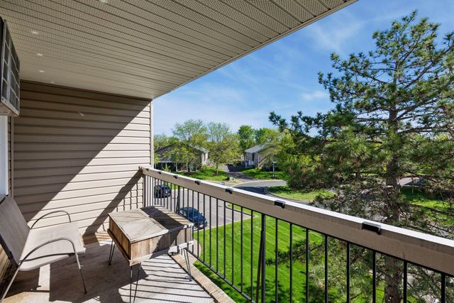 7624 157th Street W 307, Apple Valley, MN 55124