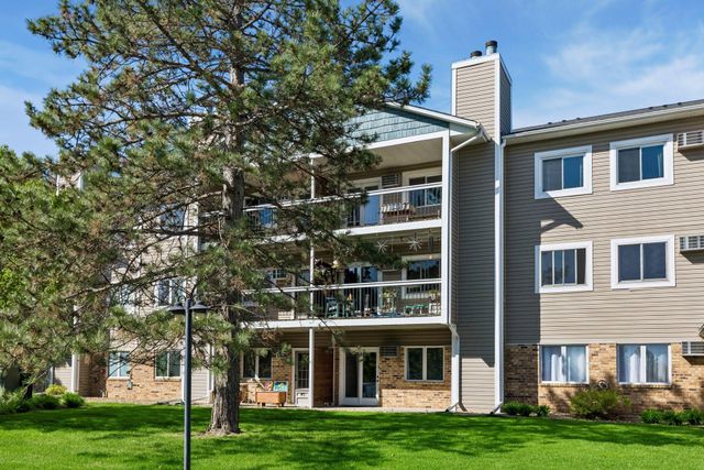 7624 157th Street W 307, Apple Valley, MN 55124