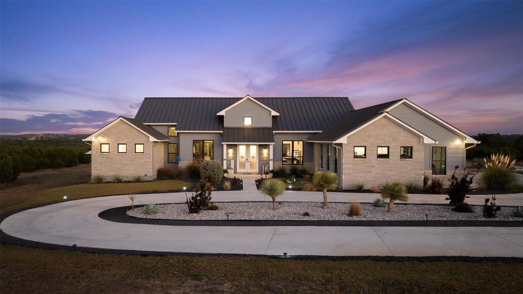 205 S FLAT ROCK WAY, Johnson City, TX 78636