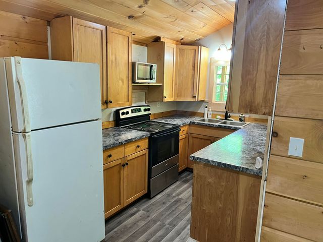 217 Ralph Troxell Road, Monticello, KY 42633
