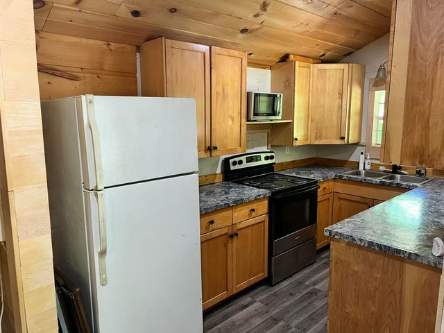 217 Ralph Troxell Road, Monticello, KY 42633