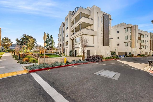 45346 Lumen Terr 302, Fremont, CA 94539