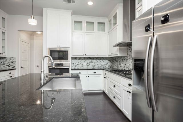 3575 SEVILLA Drive, Frisco, TX 75034