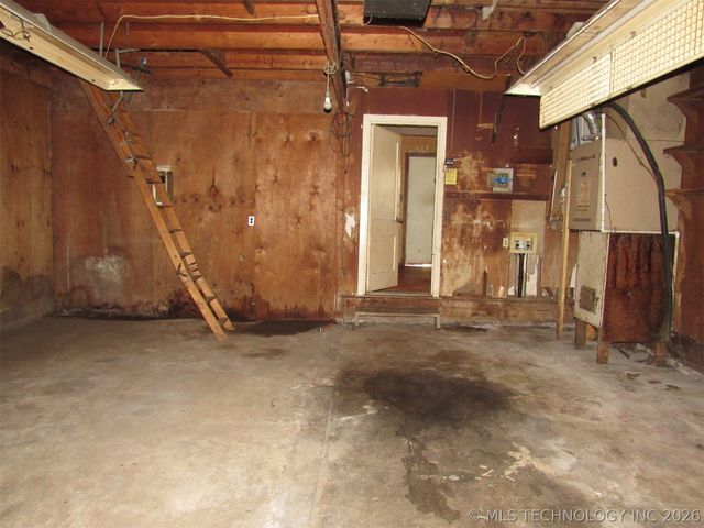 324 SE Edgewood Avenue, Bartlesville, OK 74006