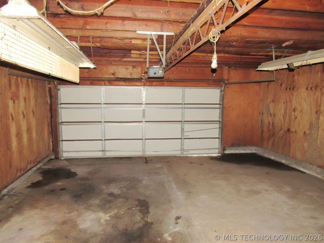 324 SE Edgewood Avenue, Bartlesville, OK 74006