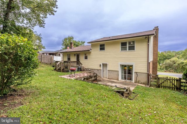 1612 WEYBURN RD, Baltimore, MD 21237