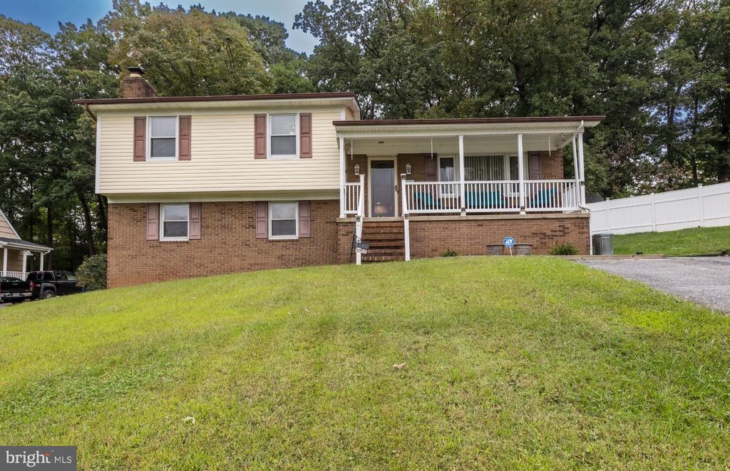 1612 WEYBURN RD, Baltimore, MD 21237