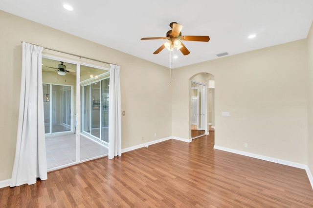 8035 NW 127th Lane 3-e, Parkland, FL 33076