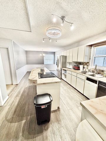 1677 Clearview Drive, Manning, SC 29102