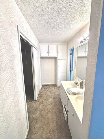 1677 Clearview Drive, Manning, SC 29102