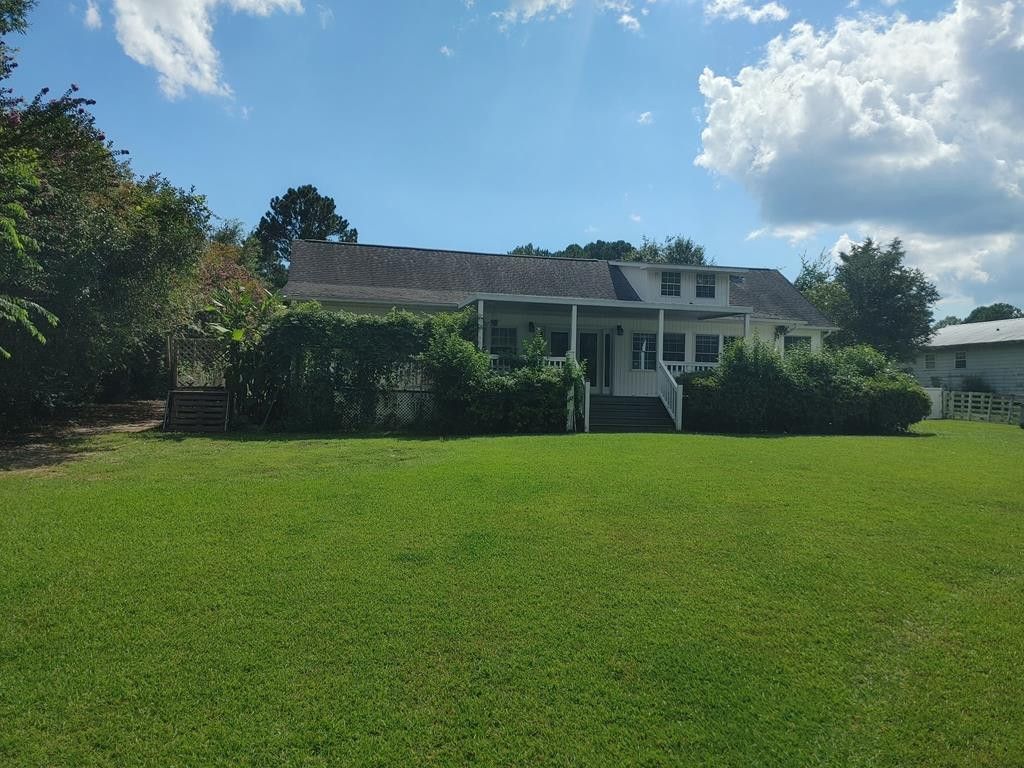 1677 Clearview Drive, Manning, SC 29102