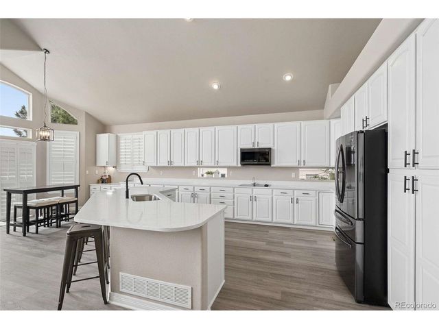 8572 S Miller Ct, Littleton, CO 80127