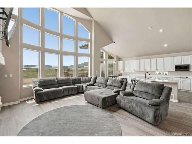 8572 S Miller Ct, Littleton, CO 80127