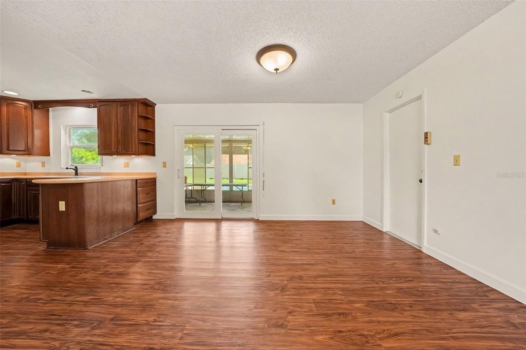 Image 12 of property listing at 1429 NOLTON WAY, Orlando, FL 32822