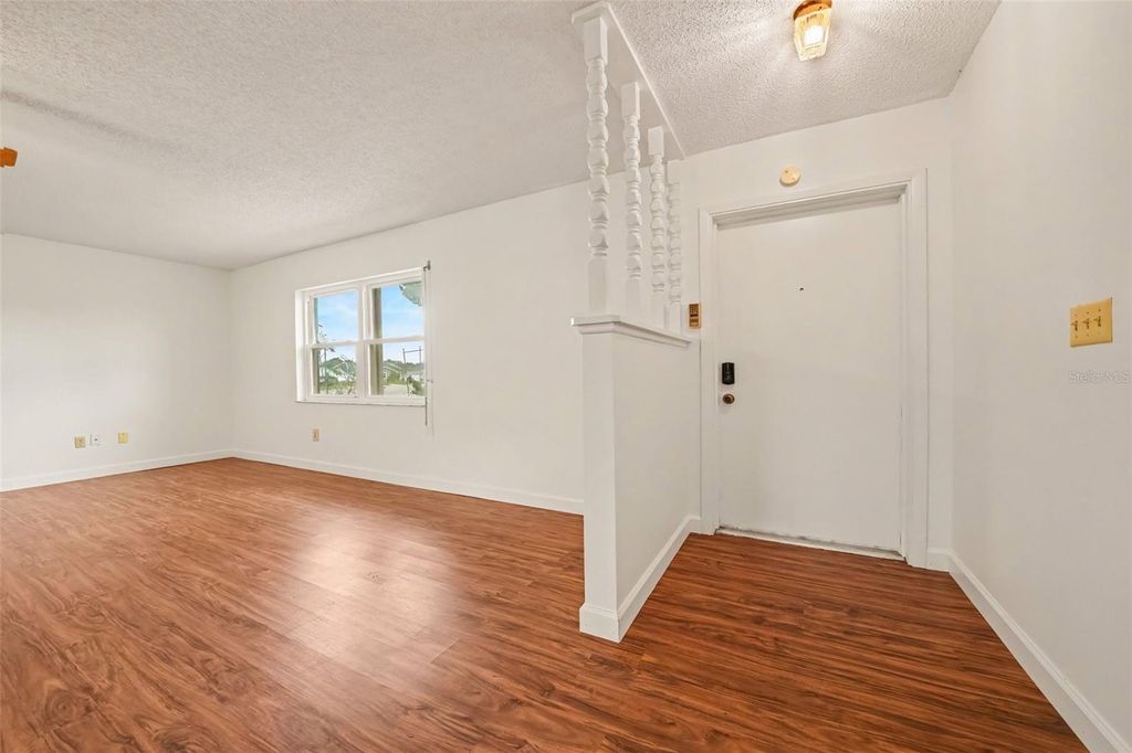 Image 25 of property listing at 1429 NOLTON WAY, Orlando, FL 32822