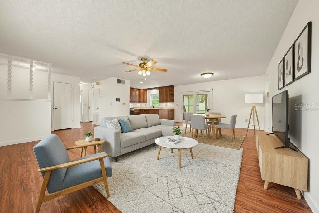 Image 7 of property listing at 1429 NOLTON WAY, Orlando, FL 32822