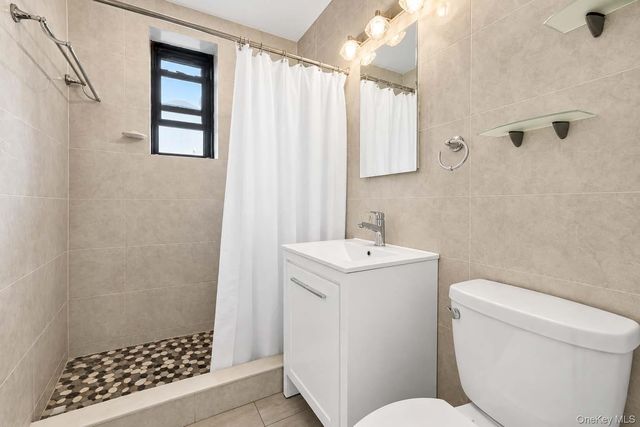 140-08 28th Road 5F, Flushing, NY 11354