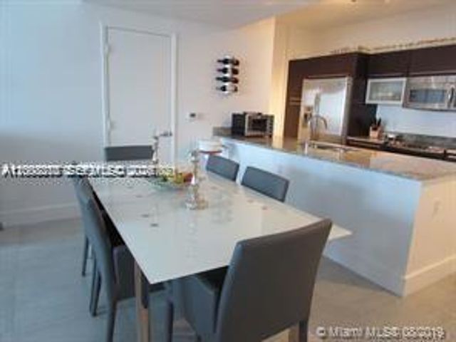 951 Brickell Ave 1607, Miami, FL 33131