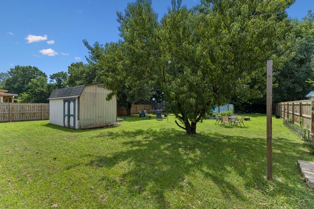 1508 Caney Fork Ct, La Vergne, TN 37086