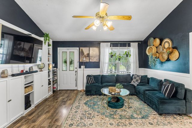1508 Caney Fork Ct, La Vergne, TN 37086