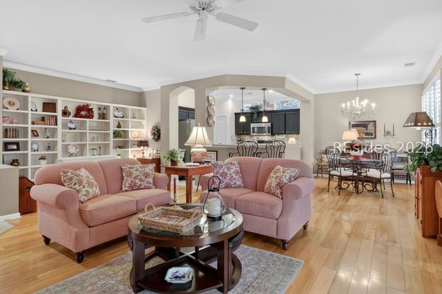 2 Crowell Ct, Bluffton, SC 29909