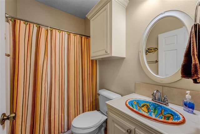 122 Bank Street, Lake Charles, LA 70607