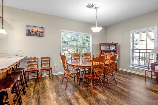 122 Bank Street, Lake Charles, LA 70607