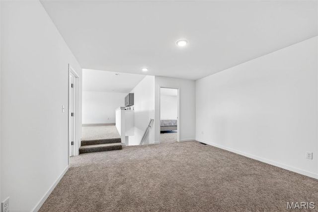 365 Kreder Ridge Circle, St Charles, MO 63304