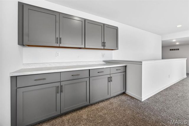 365 Kreder Ridge Circle, St Charles, MO 63304