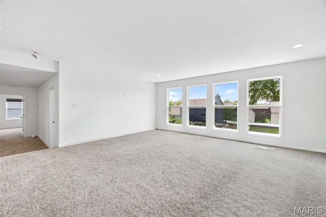 365 Kreder Ridge Circle, St Charles, MO 63304