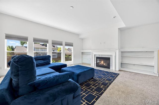 365 Kreder Ridge Circle, St Charles, MO 63304