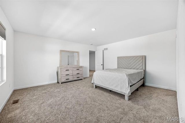 365 Kreder Ridge Circle, St Charles, MO 63304